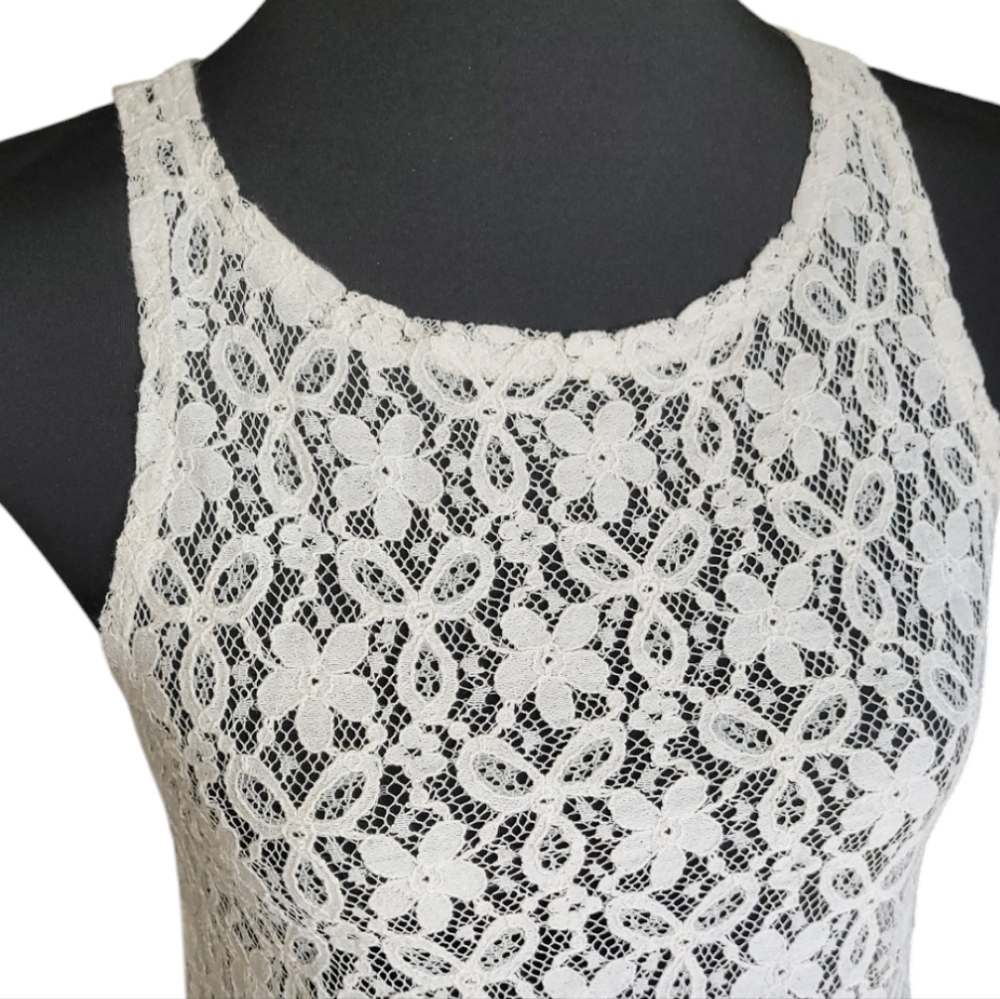 Forever 21 off-white lace sheer tank top Size S
